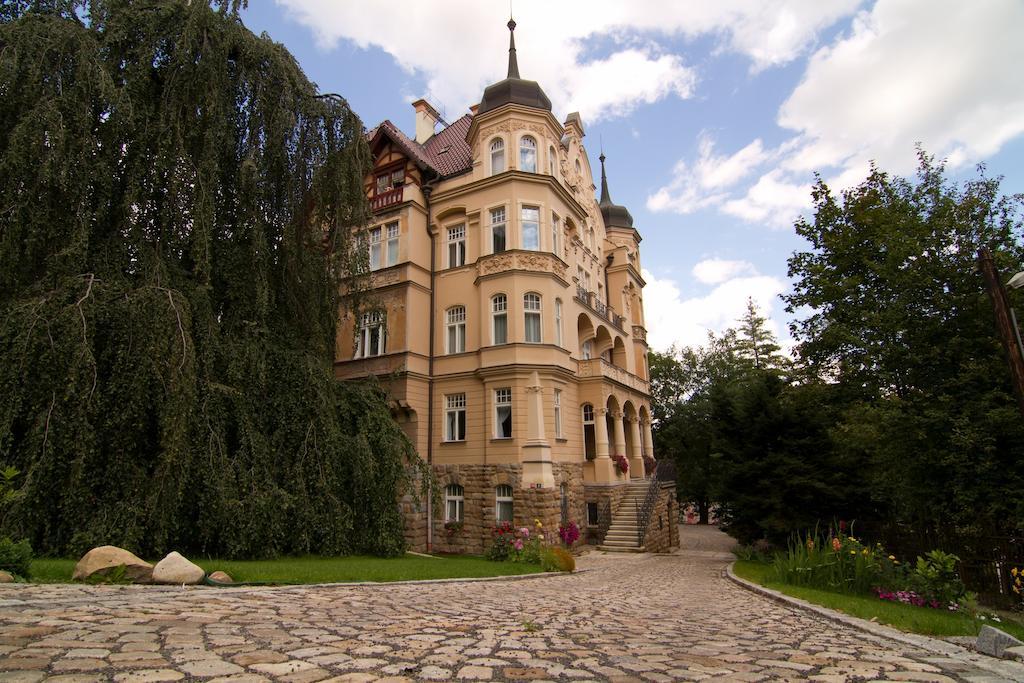 Apartmany Villa Liberty Karlovy Vary Exterior photo